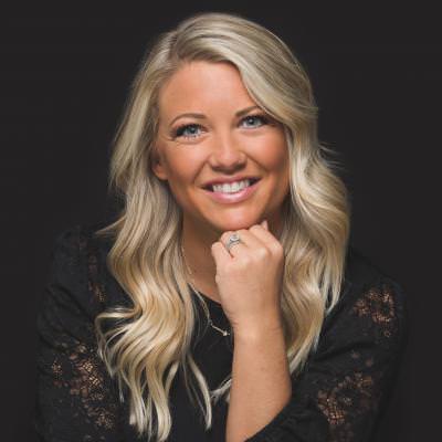 Kelly Littlefield - Level 4 Stylist